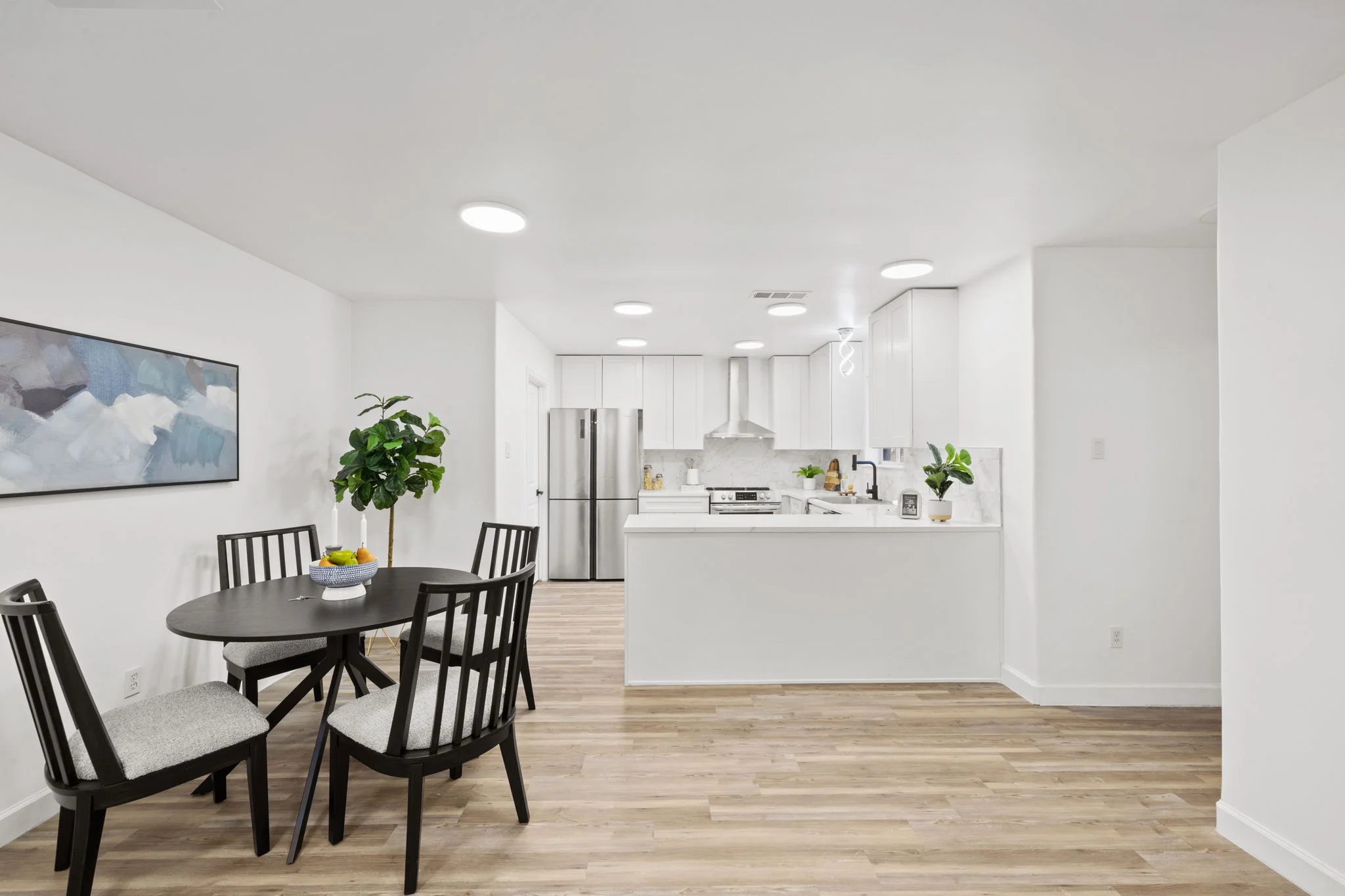 11-web-or-mls-902-virginia-dr