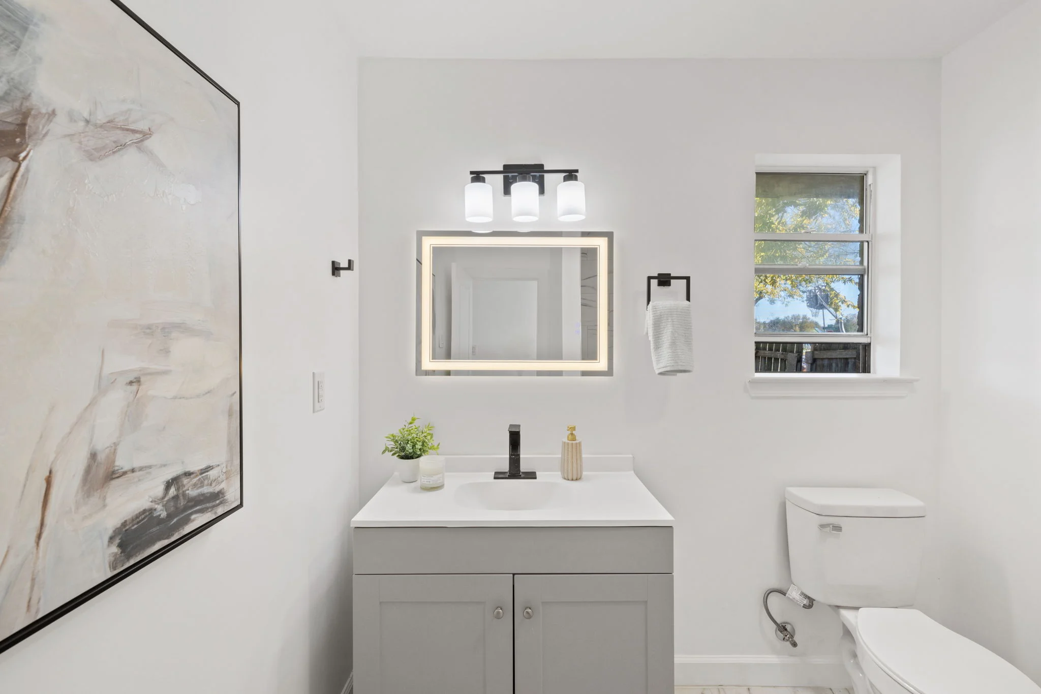 19-web-or-mls-902-virginia-dr