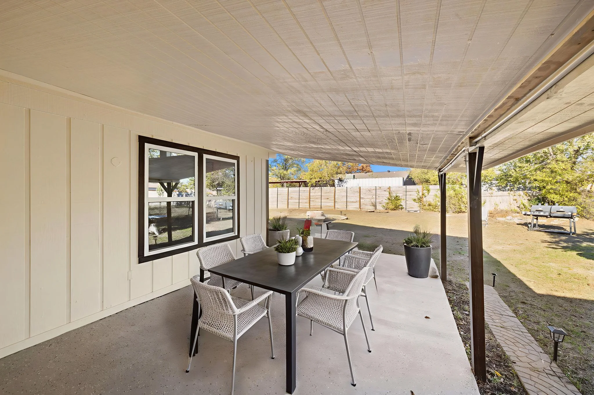 37-web-or-mls-902-virginia-dr